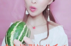 娱乐吃瓜酱审美,揭秘明星们的时尚穿搭与潮流风向标