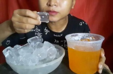 娱乐吃瓜酱冰块,娱乐吃瓜酱带你领略清凉趣味